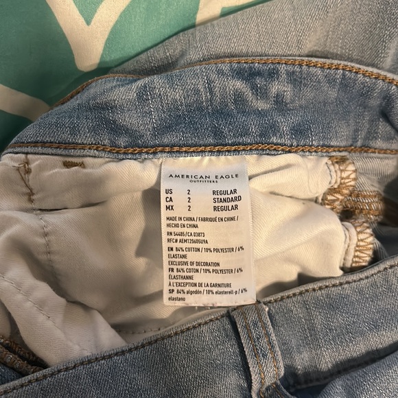 American Eagle skinny jeans size 2 distressed pocket - Picture 5 of 5